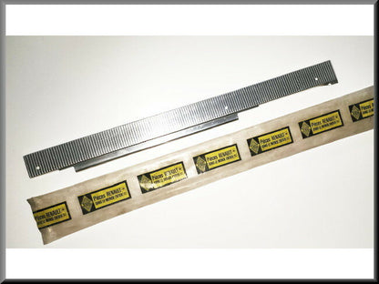 Trim strip left rear - Renault 12 - OEM 7700510423 - NOS