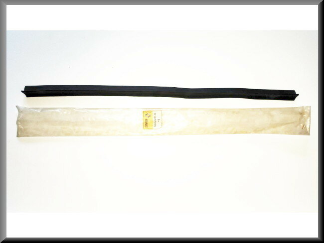 Wiper blade rear – Renault 20 - Renault 30 – OEM 7700574042 – NOS