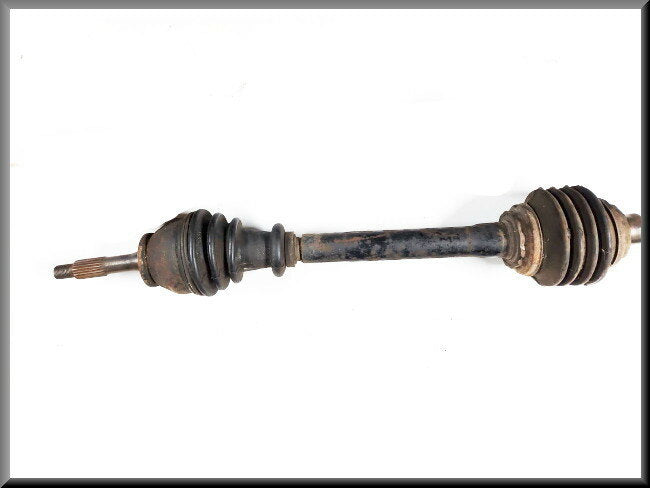 Aandrijfas type 2 – Renault 16 < 1978 – OEM 7700555841 – Used