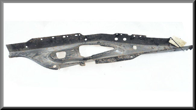 Chassis part front right – Renault 18 – OEM 7700619784 / 7700688421 / 7700665639 – NOS