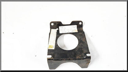 Front beam mounting bracket – Renault 16 – OEM 7700502028