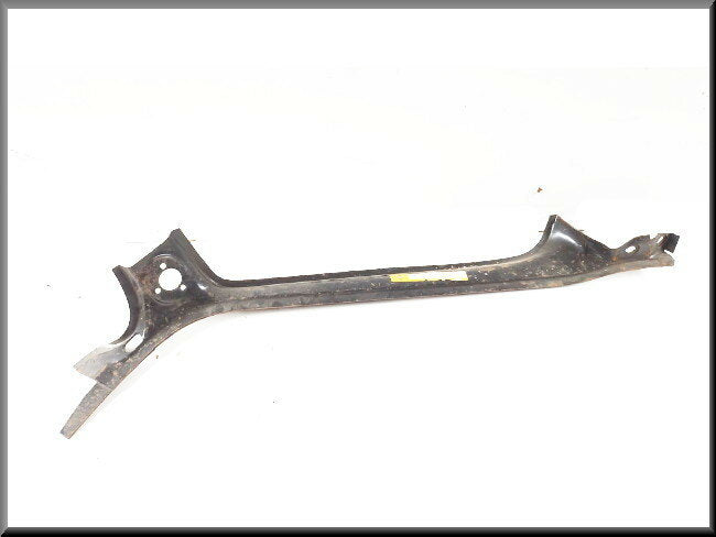 Window frame left – Renault 16 – OEM 7700507048