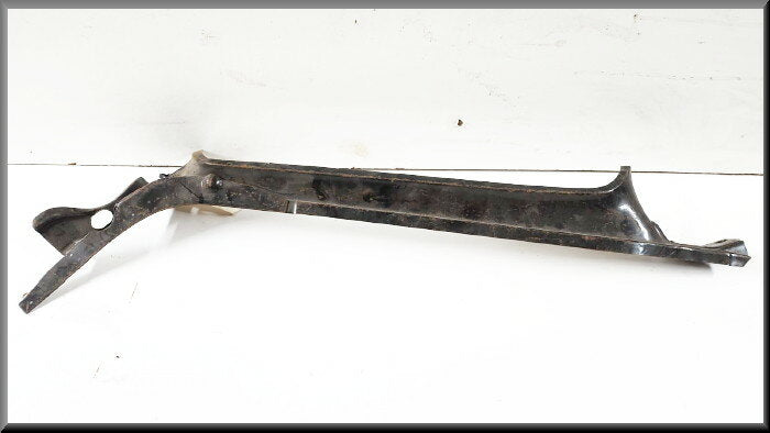 Montant de baie droit – Renault 16 – OEM 7700507049