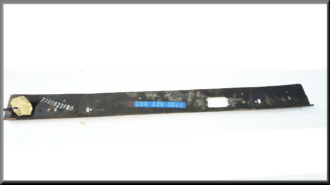 Binnenplaat bovenstijl portier links  – Renault 18 – OEM 7700623690 – NOS