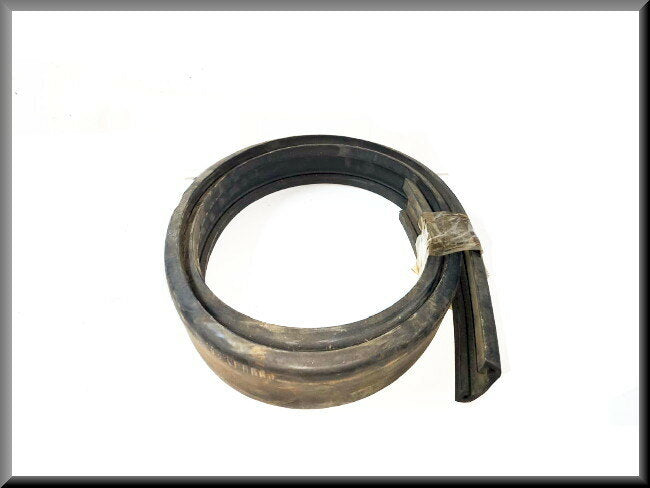 Bumper strip  – Renault 18 Break – OEM 7700645759 – NOS