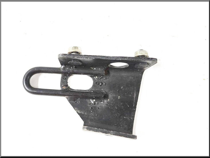 Bumper support with towing eye – Renault 18 – OEM 000343 – NOS