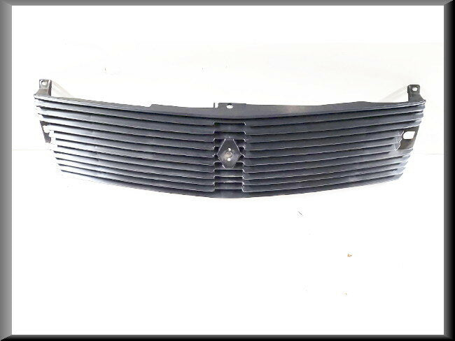 GTS Grill  – Renault 18 GTL – OEM 7700671569 – NOS