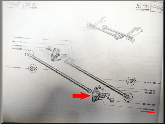 Rotule de direction gauche – Renault 16 – OEM 0832023300