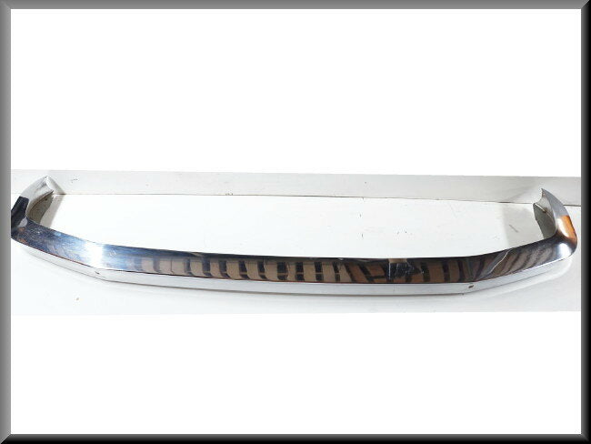 Pare-chocs avant – Renault 20 - Renault 30 (R1273, R1275) – OEM 7700573996 – NOS