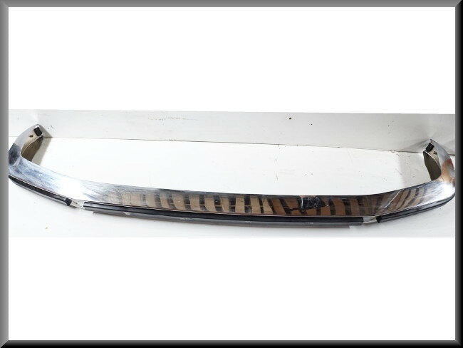 Bumper voorzijde – Renault 20 - Renault 30 (R1272, 1273, 1275) – OEM 7701458396 – NOS