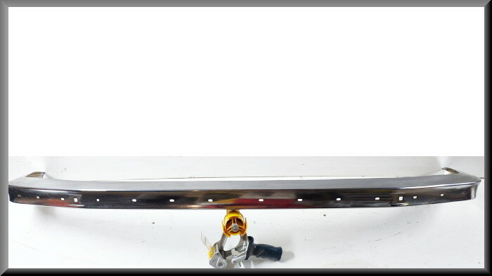 Bumper voorzijde – Renault 20 - Renault 30 (R1272, 1273, 1275) – OEM 7701458396 – NOS