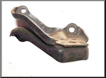 Motorsteun rechts – Renault 16 – OEM 0832011500