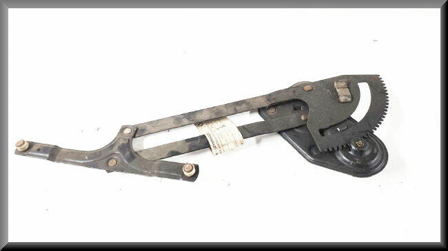 Front left window lift mechanism – Renault 12 – OEM 7700512853