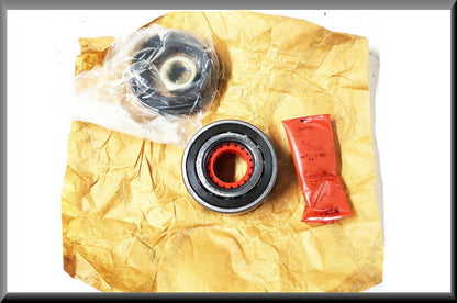 Front wheel bearing set – Renault 14 – OEM 7701462019 – NOS