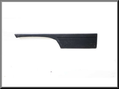 Spatbordlijst achter rechts – Renault 5 (3 deurs) – OEM 7700661032 – NOS