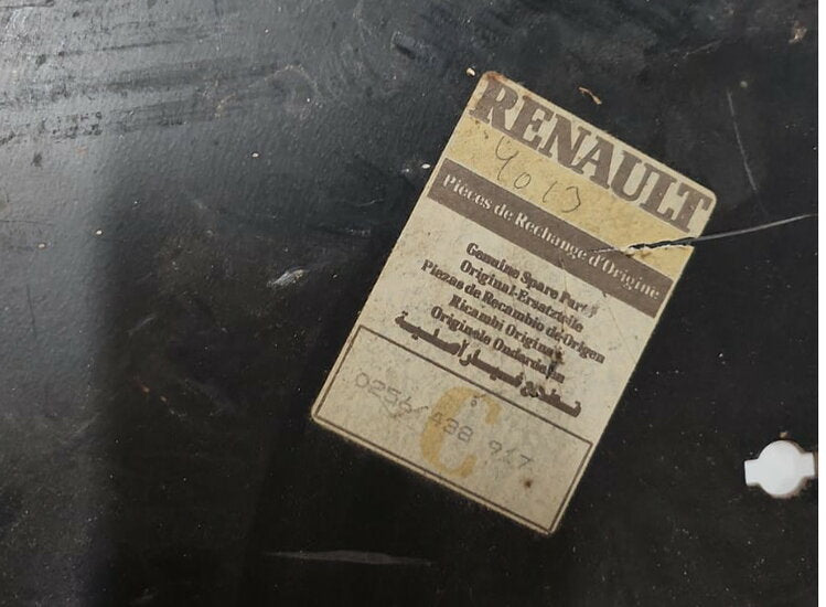 Tussenplaat langsbalk binnenzijde links en rechts – Renault 16 – OEM 0256438917 – NOS