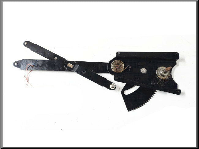 Ruithef mechaniek voorzijde rechts  – Renault 14 – OEM 7701348791 – NOS