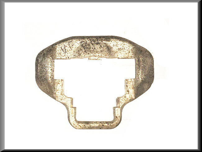 Support d'étrier de frein – Renault 14 – OEM 7701025445 – NOS