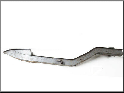 Bodembalk links (voorste stuk ontbreekt) – Renault 12 – OEM 7701455747 – NOS