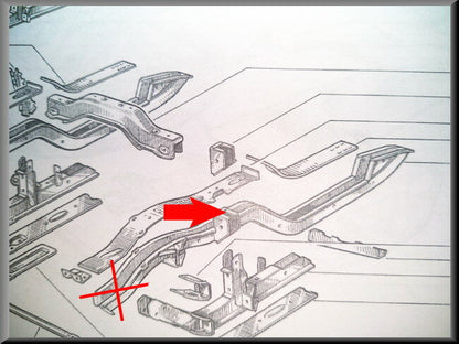 Bodembalk links (voorste stuk ontbreekt) – Renault 12 – OEM 7701455747 – NOS