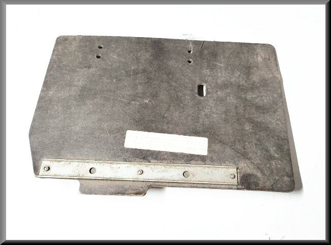 Radiator plate – Renault 18 – OEM 7700659014 – NOS