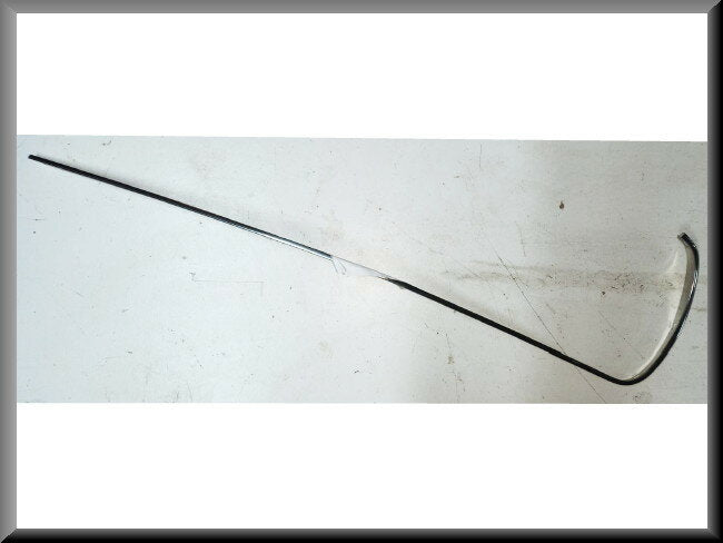 Baguette décorative calandre gauche – Renault 30 – OEM 7700627407 – NOS