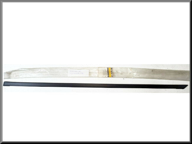 Sierlijst portier voorzijde links  – Renault 18 – OEM 7700640068 – NOS