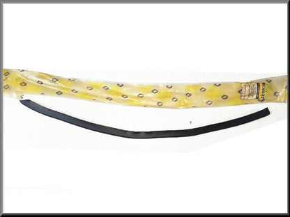 Window scraper front left – Renault 18 – OEM 7700636393 – NOS
