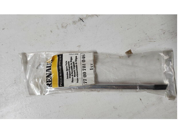 Baguette décorative – Renault 5 GTX, SUPER CINQ – OEM 7700781046