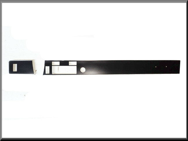 Plaques de tableau de bord (aluminium) – Renault 12 – OEM 7700589208
