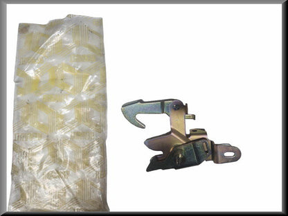 Sluiting motorkap  – Renault 16 – OEM 7700563007 – NOS