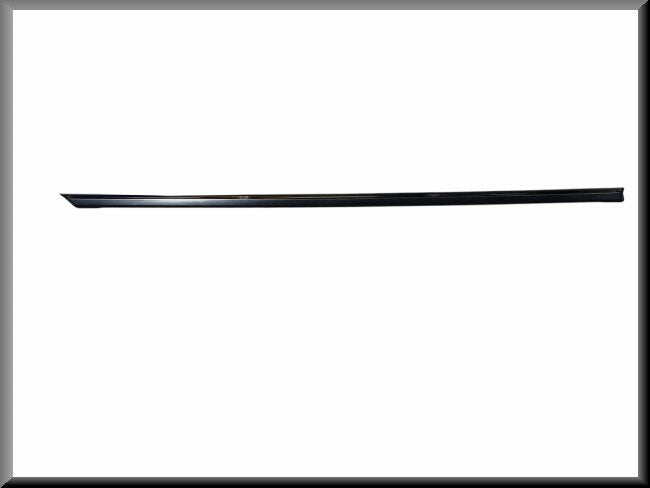 Sierlijst portier voorzijde rechts  – Renault 18 – OEM 7700640065 – NOS