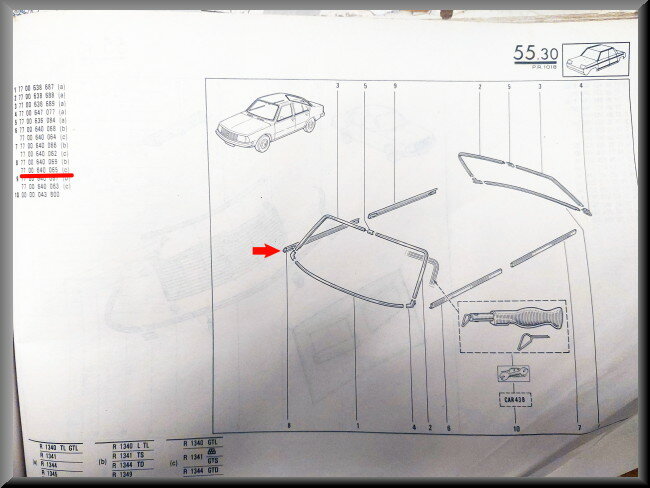 Sierlijst portier voorzijde rechts  – Renault 18 – OEM 7700640065 – NOS