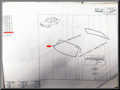 Sierlijst portier voorzijde rechts  – Renault 18 – OEM 7700640065 – NOS