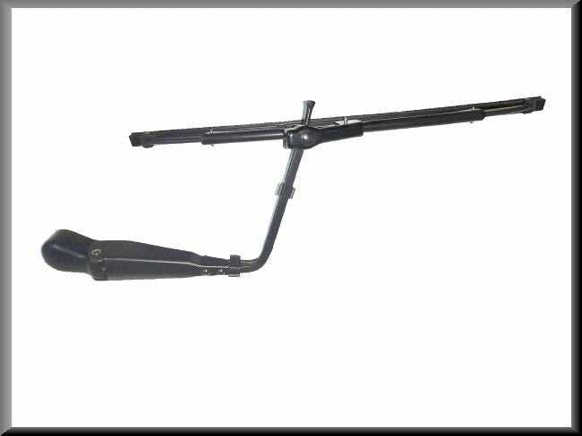 Bras d'essuie-glace de phare – Renault 18 – OEM 7700638831 / 7700690955 – NOS