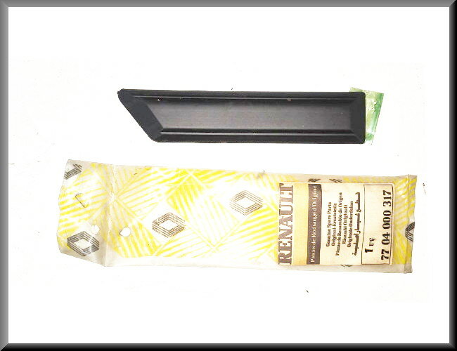 Baguette décorative gauche avant – Renault 18 – OEM 7704000317 – NOS