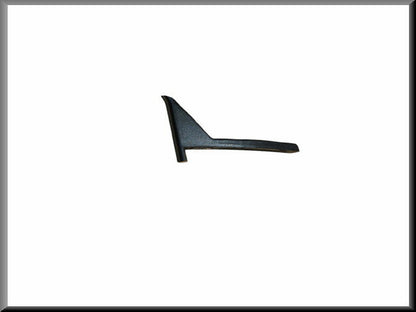 Zadel bevestiging dakspoiler – Renault 16 TX – OEM 7700568936