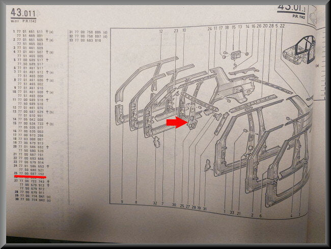 Montant de baie de pare-brise côté droit – Renault 9 - Renault 11 – OEM 7700687152 – NOS
