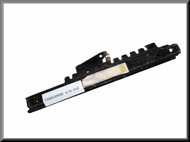 Glissière de siège droit – Renault 12 – OEM 7700539926 – NOS
