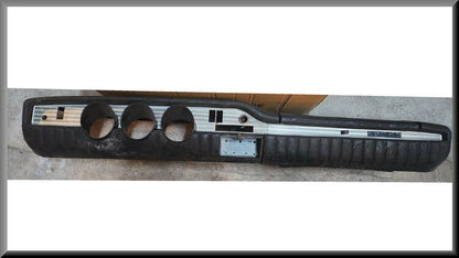 Dashboard – Renault 12