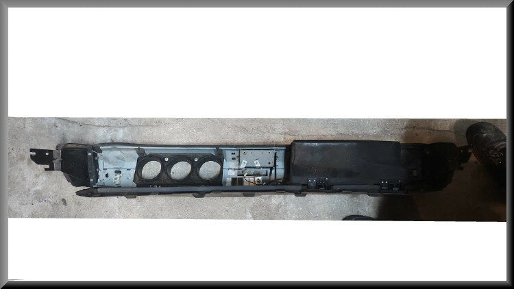 Dashboard – Renault 12