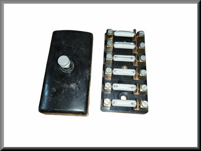 Boîte à fusibles – Renault 16 – OEM 7701365041A