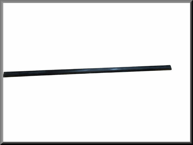 Sierlijst achterzijde links met schroomstrip  – Renault 9 – OEM 7704003523 – NOS