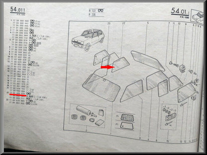 R5 : Lunette arrière 3 portes (Neuf d'époque).