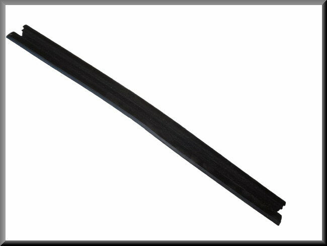Caoutchouc de lécheur de vitre – Renault 19 – OEM 7700839041 – NOS