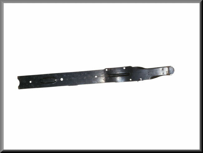 Bodembalk rechts  – Renault 12 – OEM 7700504213 – NOS