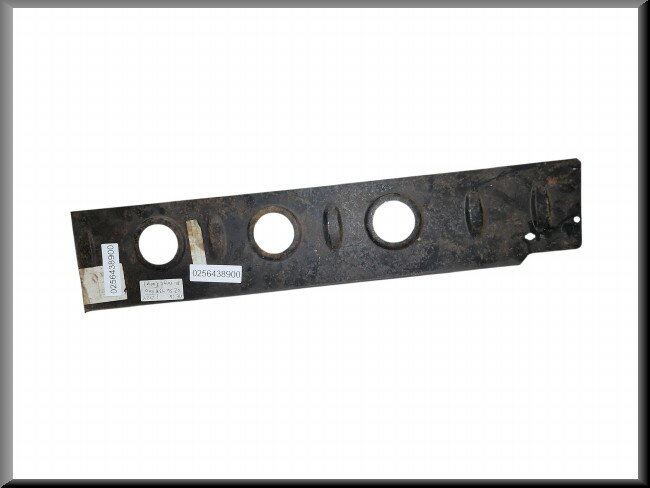 Demi-plaque intermédiaire longeron gauche – Renault 16 – OEM 0256438900