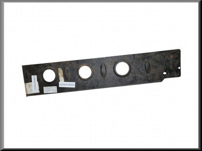 Demi-plaque intermédiaire longeron gauche – Renault 16 – OEM 0256438900
