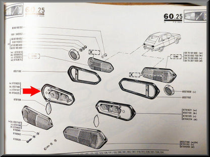 Feu arrière gauche (sans joint en caoutchouc) – Renault 16 – OEM 0855718700A