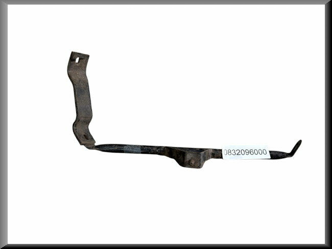 Bumper support front right (extra strong) – Renault 16 – OEM 0832096000